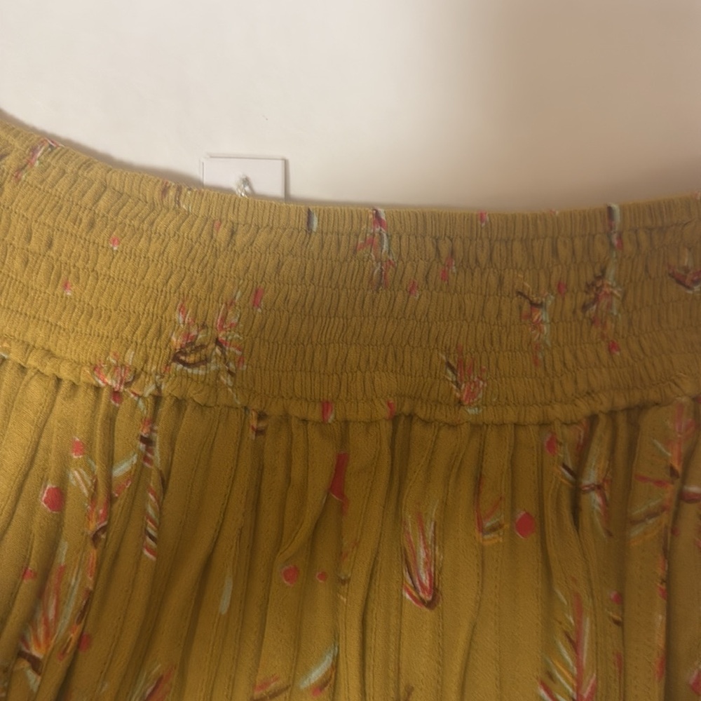 Poupette St. Barth Gold and Red Bubble Mini Skirt - Picture 5 of 8